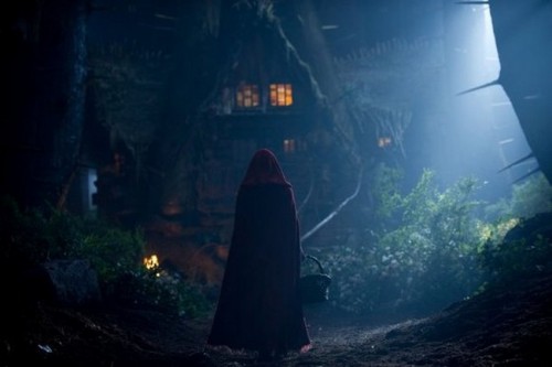 Imagem 2 do filme A Garota da Capa Vermelha